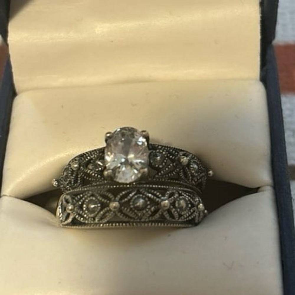 RJ Signed 925 Sterling Silver Ring Set Size 7 Band Rings Set of 2
